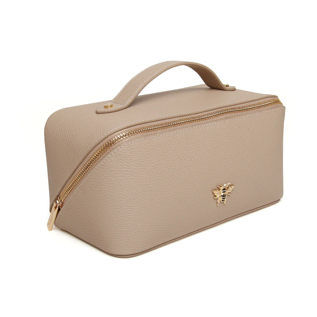 Alice Wheeler Stone Train Beauty Case - Medium