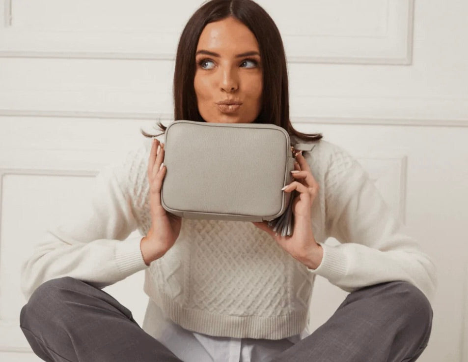 Elie Beaumont Designer Leather Crossbody Bag - Light Grey (GOLD Fittings)