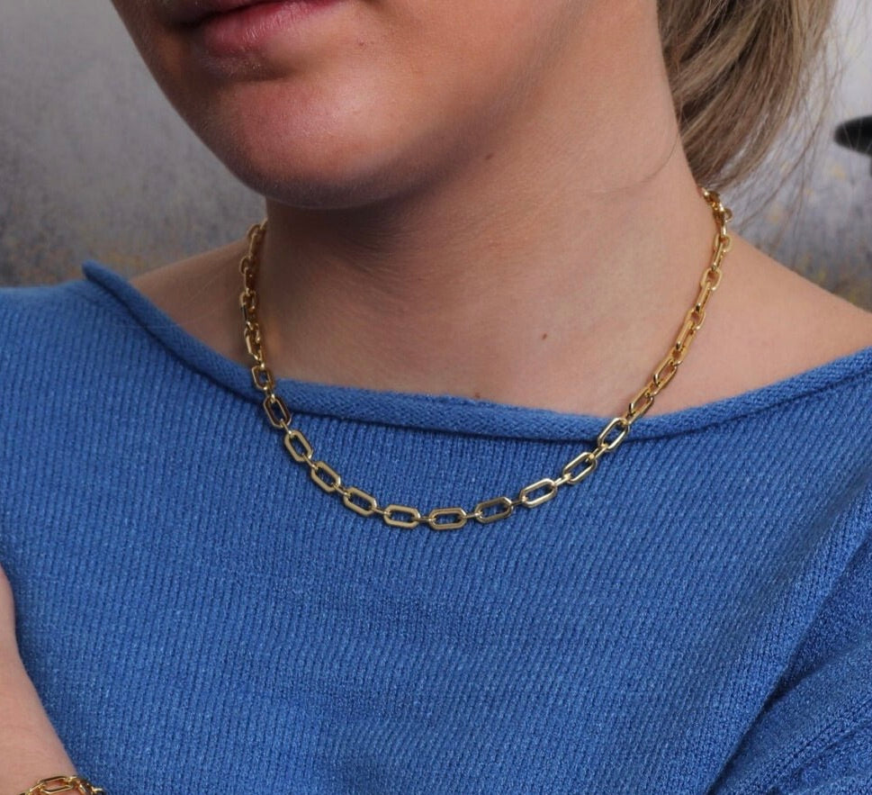 Zelly Gold Linked Oblongs Chain T-Bar Necklace