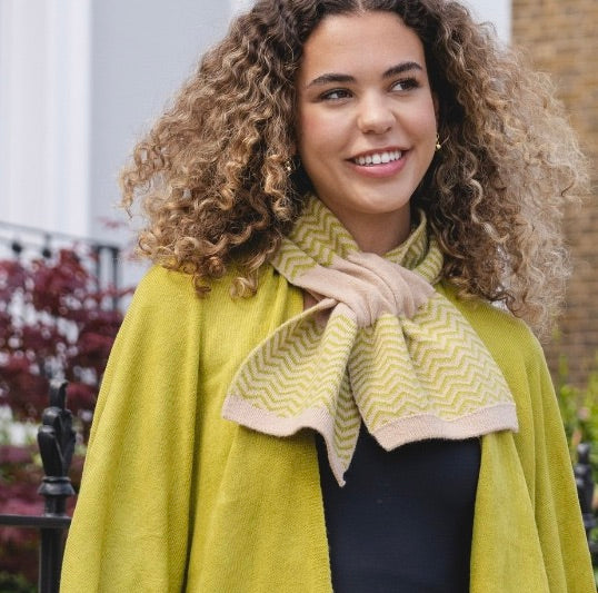 Park Lane Pull Through Scarf - Zig Zag Pattern - Artichoke