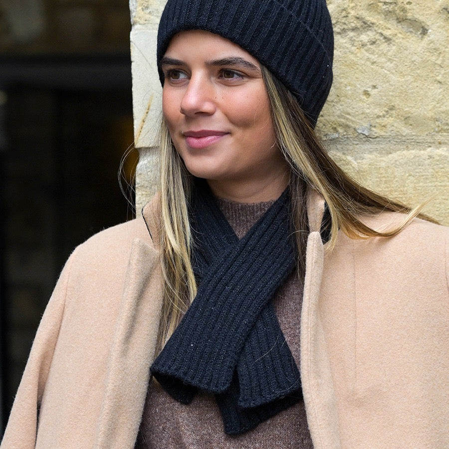 POM Black Cable Knit Ribbed Pull Through Sequin Scarf