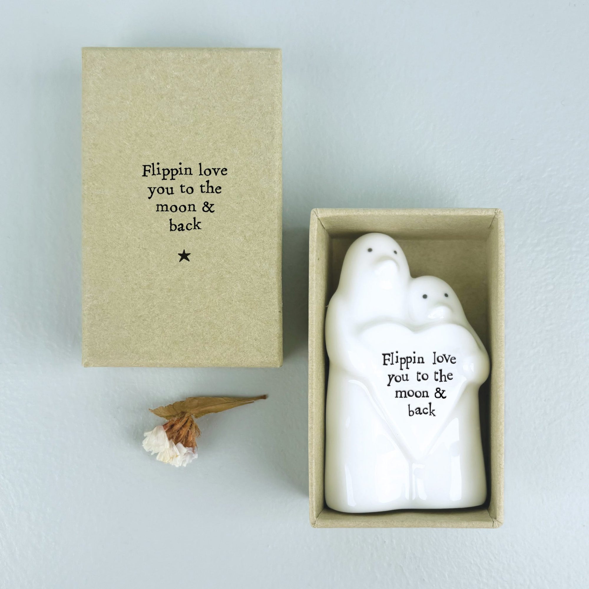 East of India Penguin Animal Couple Decoration - Flippin Love You to The Moon & Back