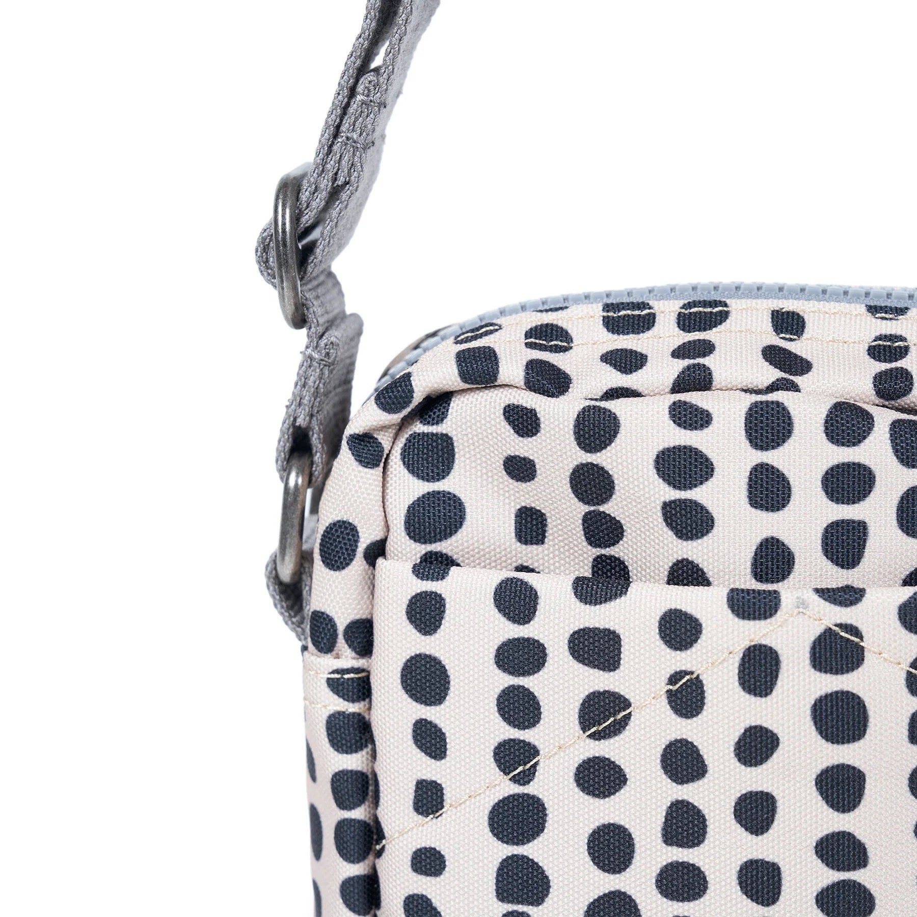 ROKA Bond Crossbody Bag -Sustainable Canvas - Linear Dot (limited edition)