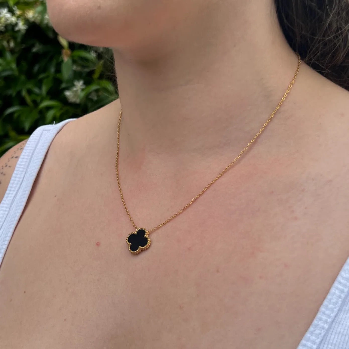Byzantium Black Four Leaf Clover Pendant Necklace - Gold