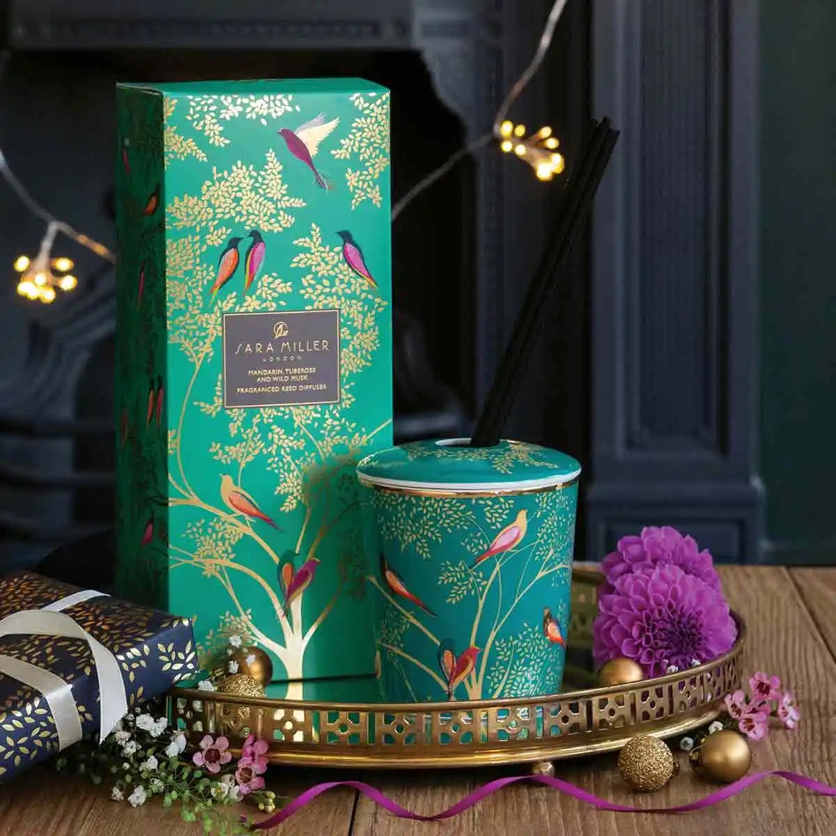 NEW Sara Miller Ceramic Boxed Reed Diffuser - Mandarin, Tuberose & Wild Musk