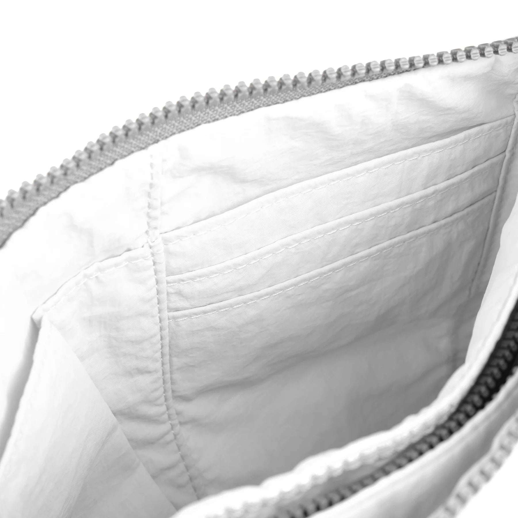 Roka Carnaby XL Crossbody-Recycled Taslon - Coconut