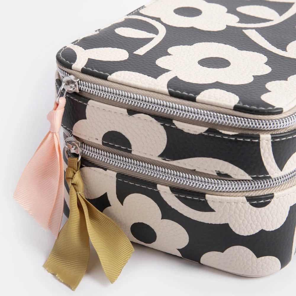 Caroline Gardner Monochrome Flower Vanity Case/Wash Bag