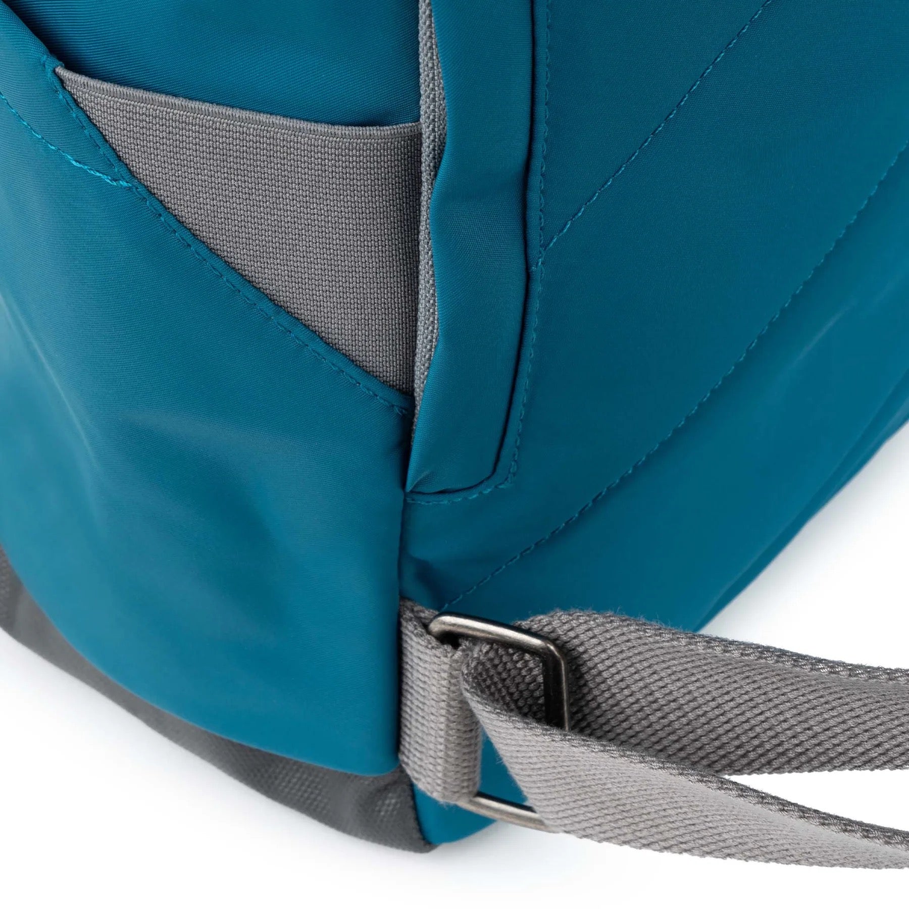 Roka Canfield B Backpack - MEDIUM - Recycled Nylon - Sapphire