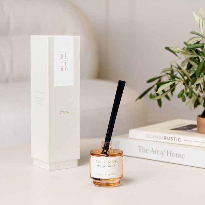Katie Loxton Sentiment Reed Diffuser - 'Mr & Mrs' - Fresh Linen & White Lily