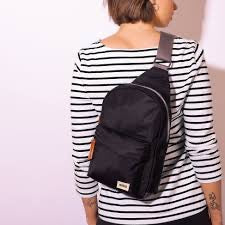 ROKA Willesden B Large - Sling Crossbody Bag -Sustainable Nylon - Black