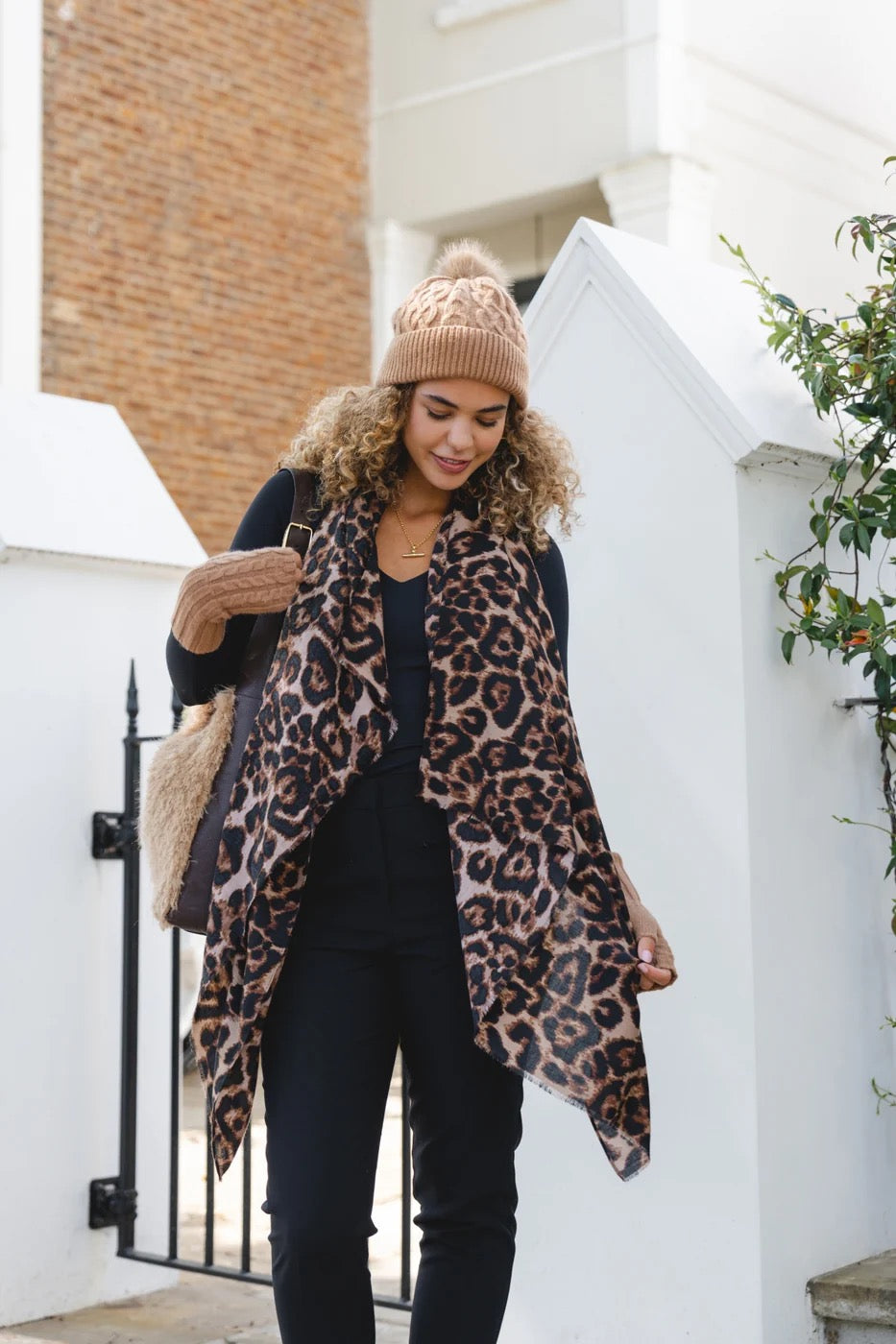 Park Lane - Oslo Knitted Bobble Hat - Mocha Mousse