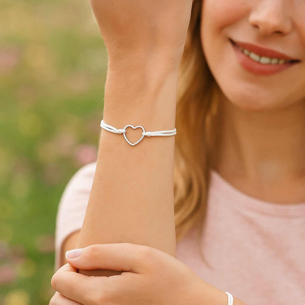 Letterbox Love - Open Heart - Congratulations Cord Bracelet
