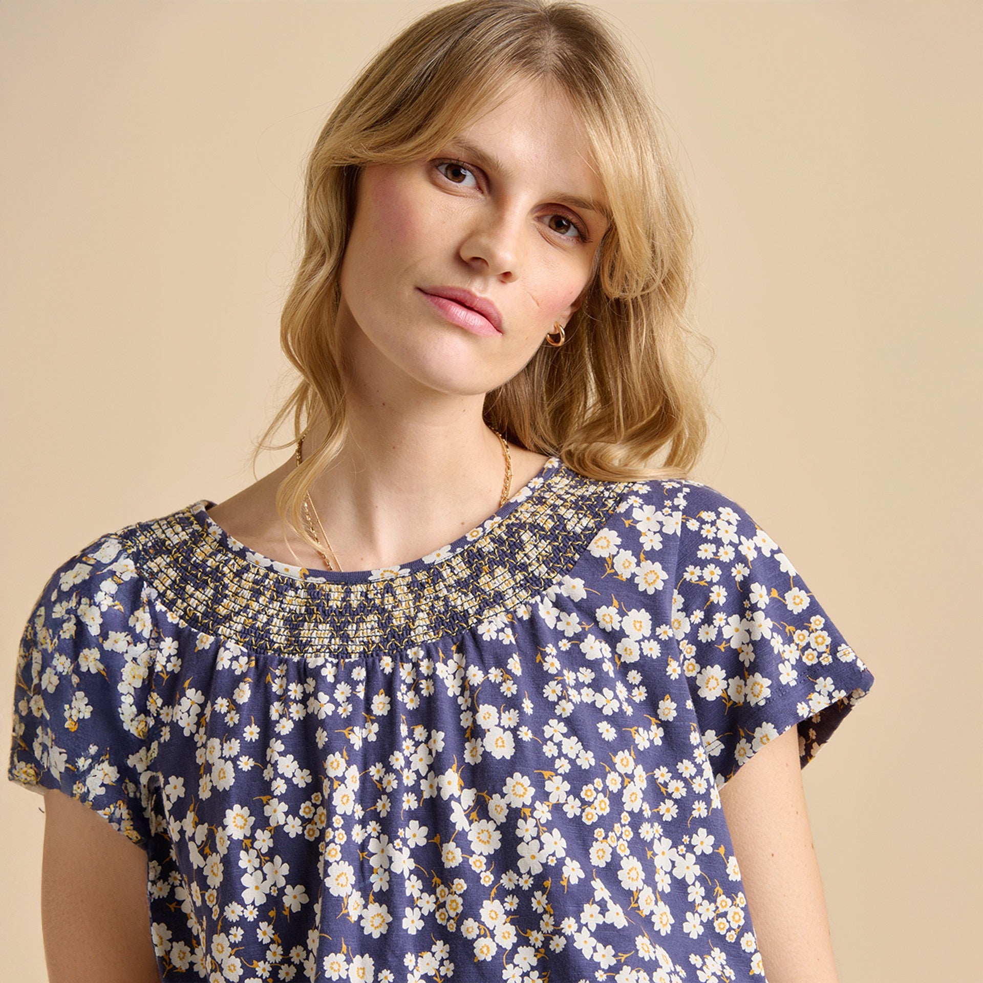 Brakeburn Floating Daisy T-Shirt - Navy Blue