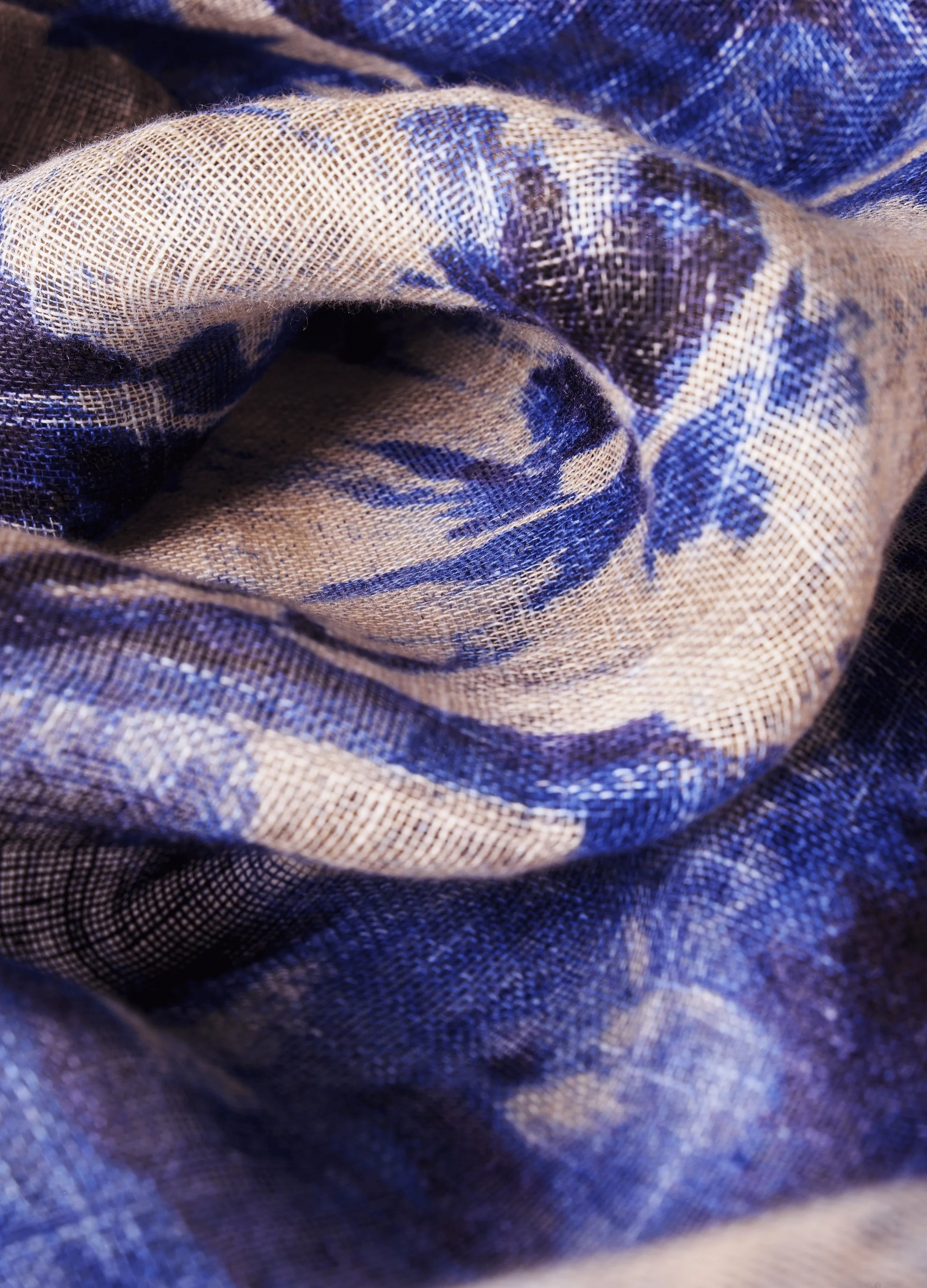 Powder China Blue Blooms - Linen/Cotton Mix Scarf - Blue