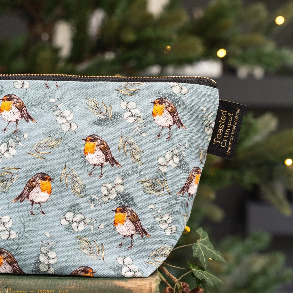 Toasted Crumpet Robin & Eucalyptus Wash Bag - Blue
