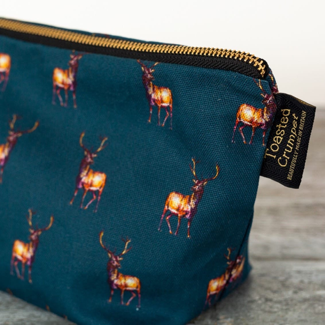 Toasted Crumpet Stag Noir Wash Bag -Navy Blue