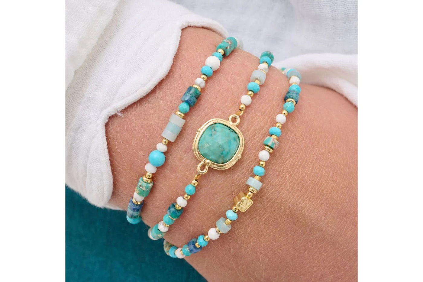 Boho Betty Beryl Turquoise & Blue with Gold Stretch Bracelet - Multi