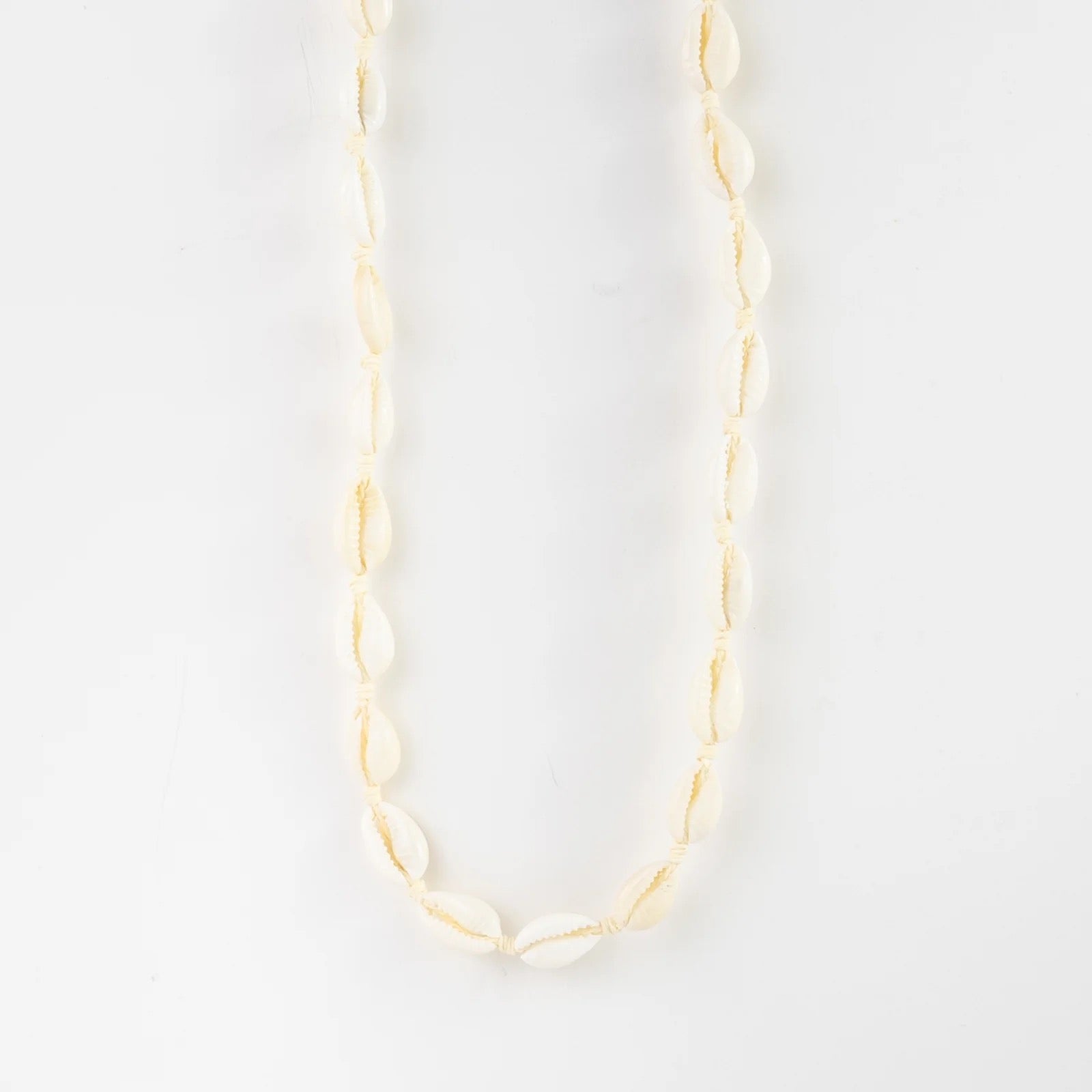 Pineapple Island Cowrie Shell Necklace - Cream