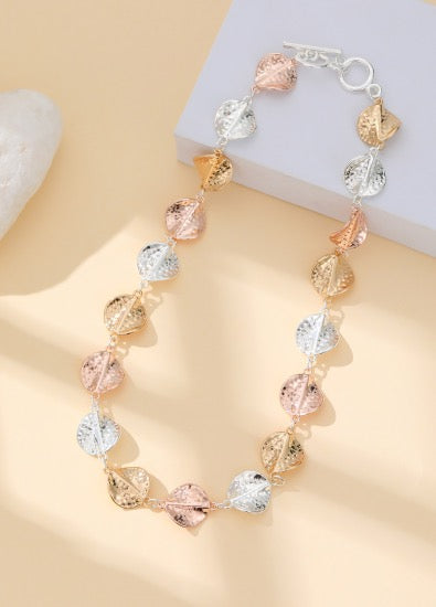 Gracee Jewellery Statement Three Tone Hammered Twist Link Necklace- Silver/Gold/Rose Gold
