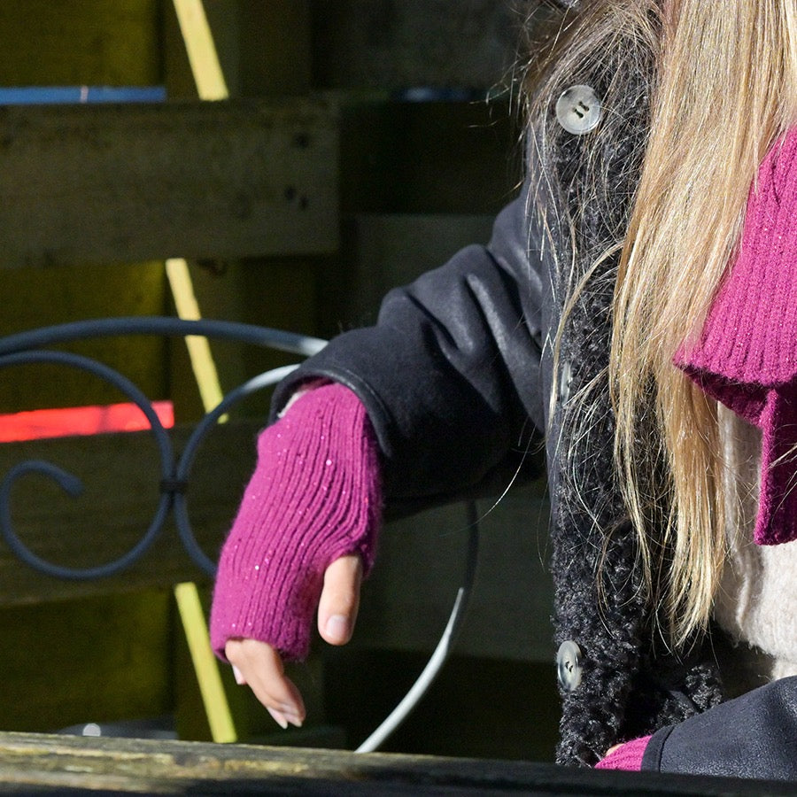 Dusky Magenta Pink Lurex Rib Knit Sequin Wrist Warmers
