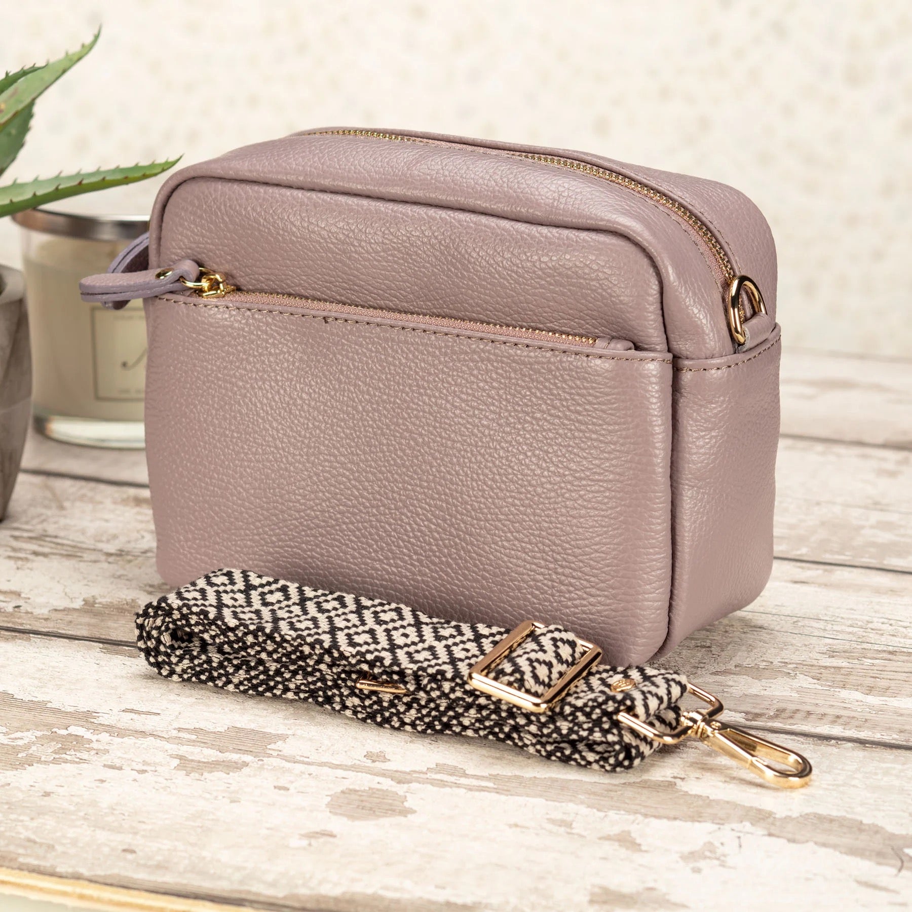 Elie Beaumont Leather Town Crossbody Handbag - Lavender