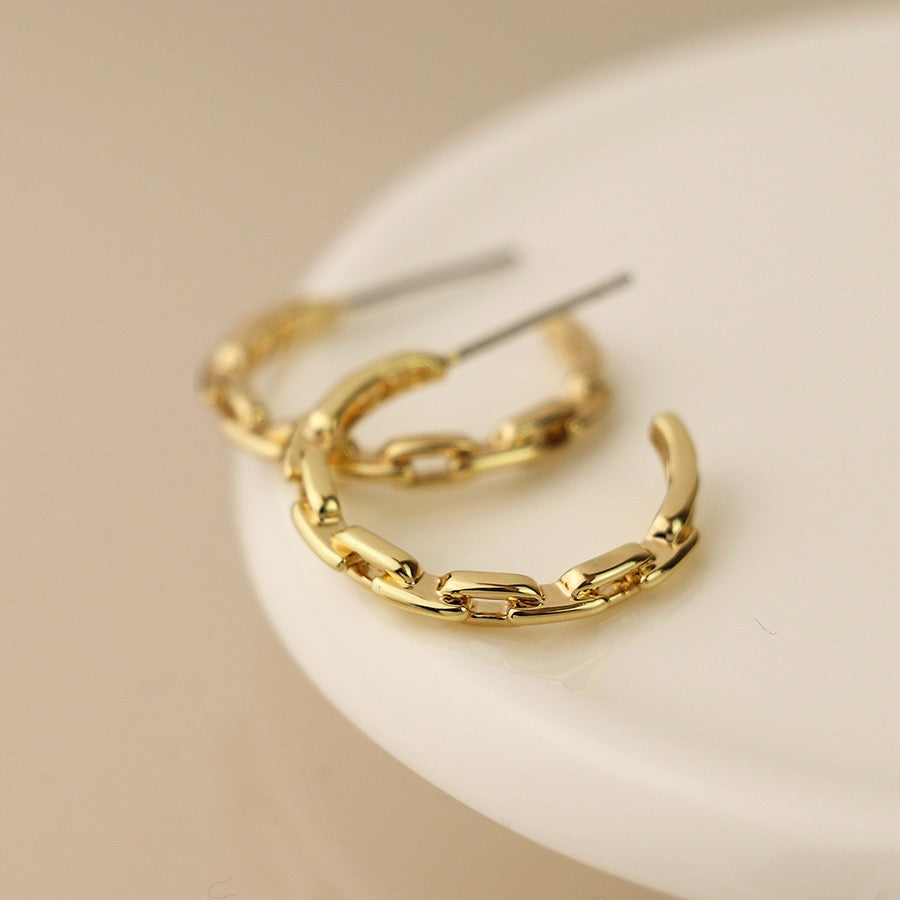 POM Golden Link Chain Effect Hoop Earrings