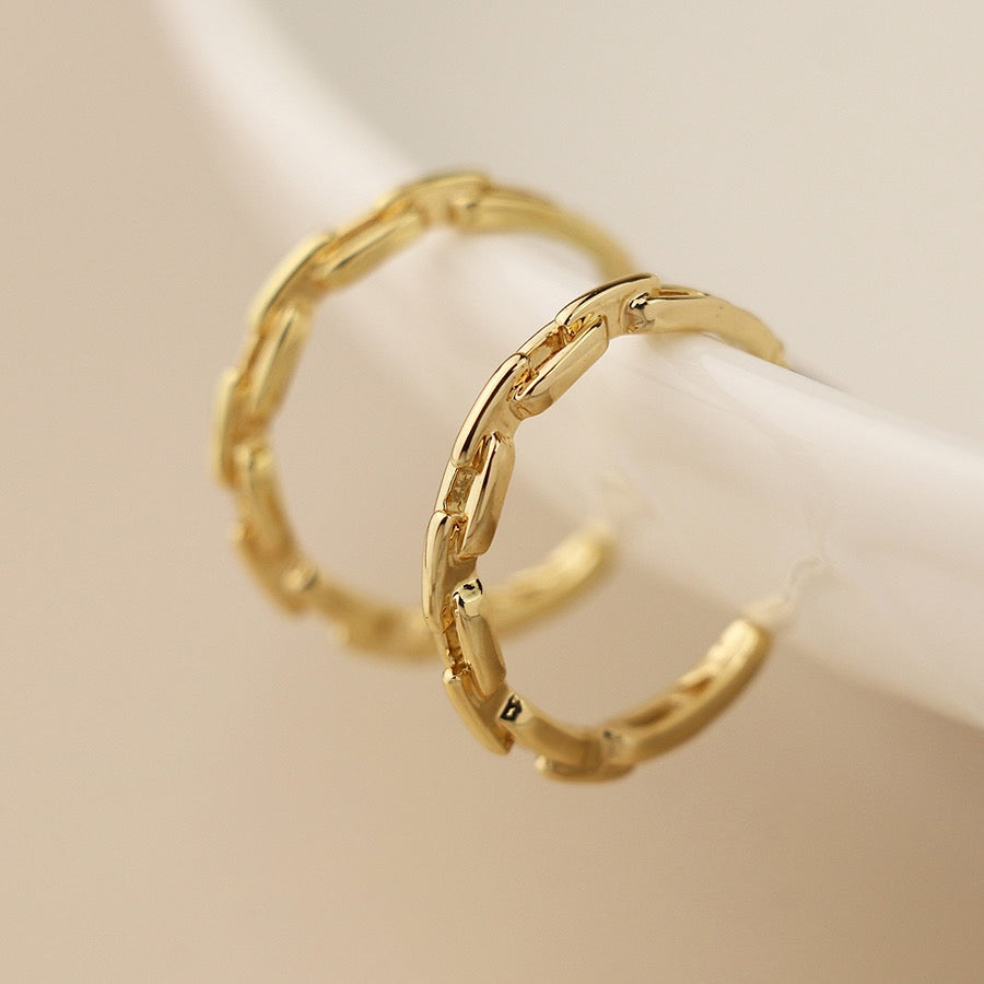 POM Golden Link Chain Effect Hoop Earrings
