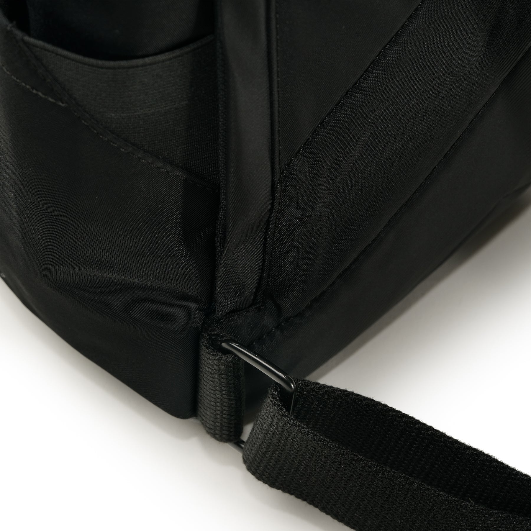 Roka Canfield B Backpack - MEDIUM - Recycled Nylon - Black/Avocado Green
