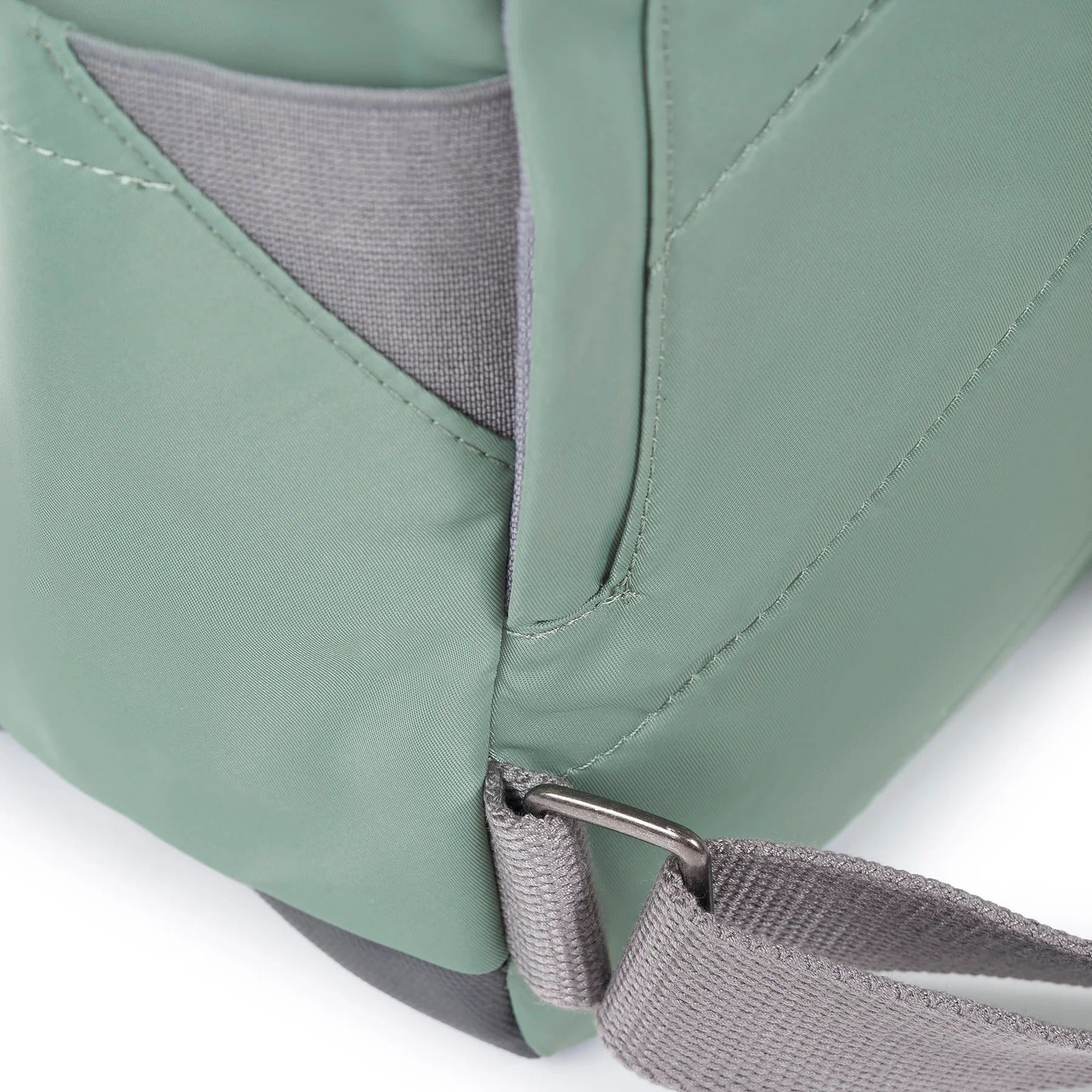 Roka Canfield B Backpack-Recycled Nylon - SMALL - Frost