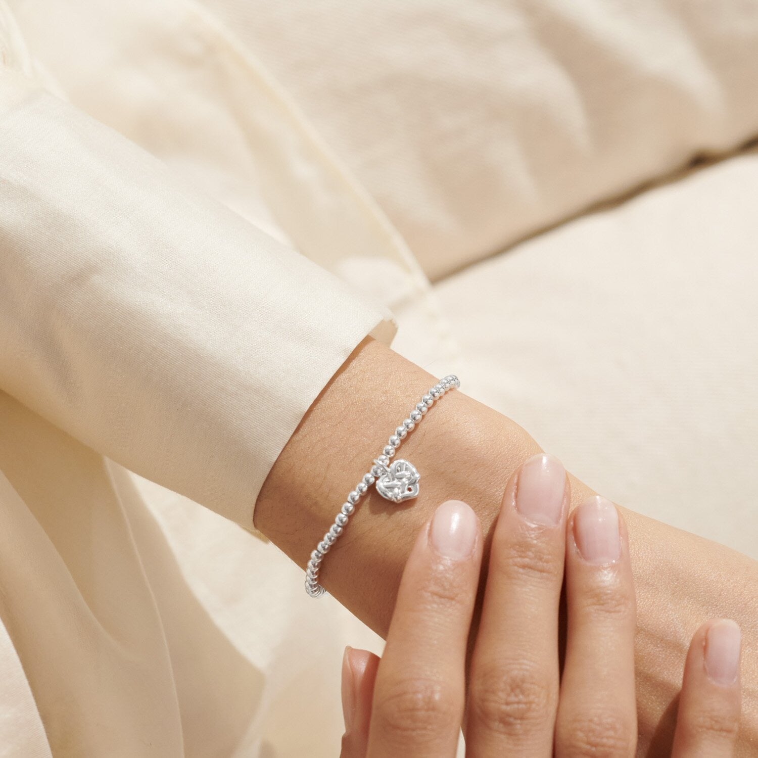 Joma Jewellery A Little Friendship is a Knot That Cannot Be Untied - Silver Stretch Bracelet