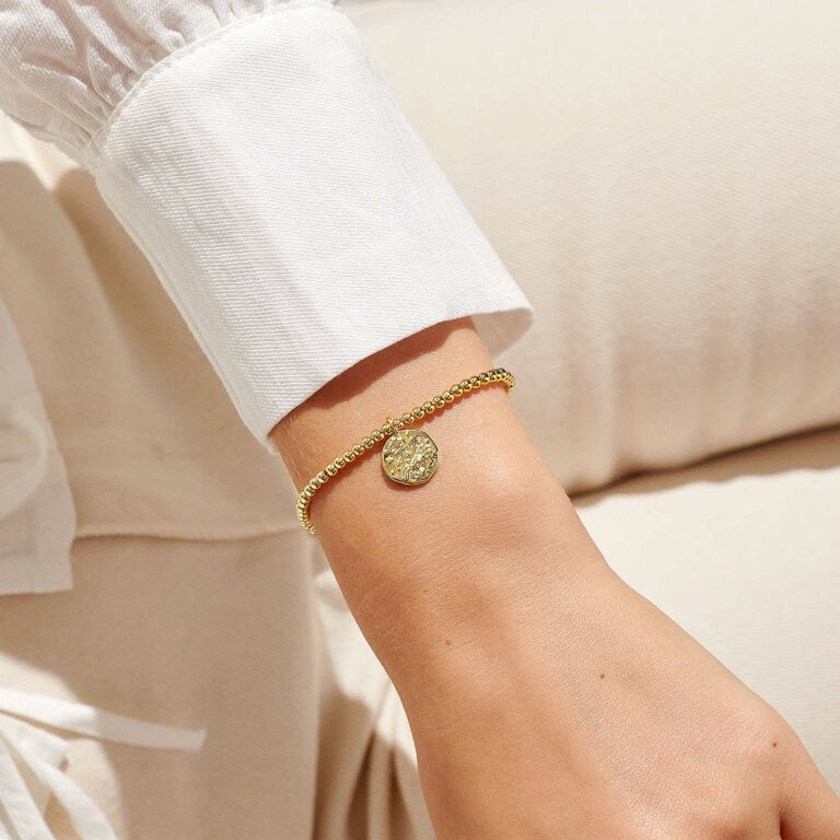 Joma Jewellery - Starsign A little CANCER Gold Disc Bracelet