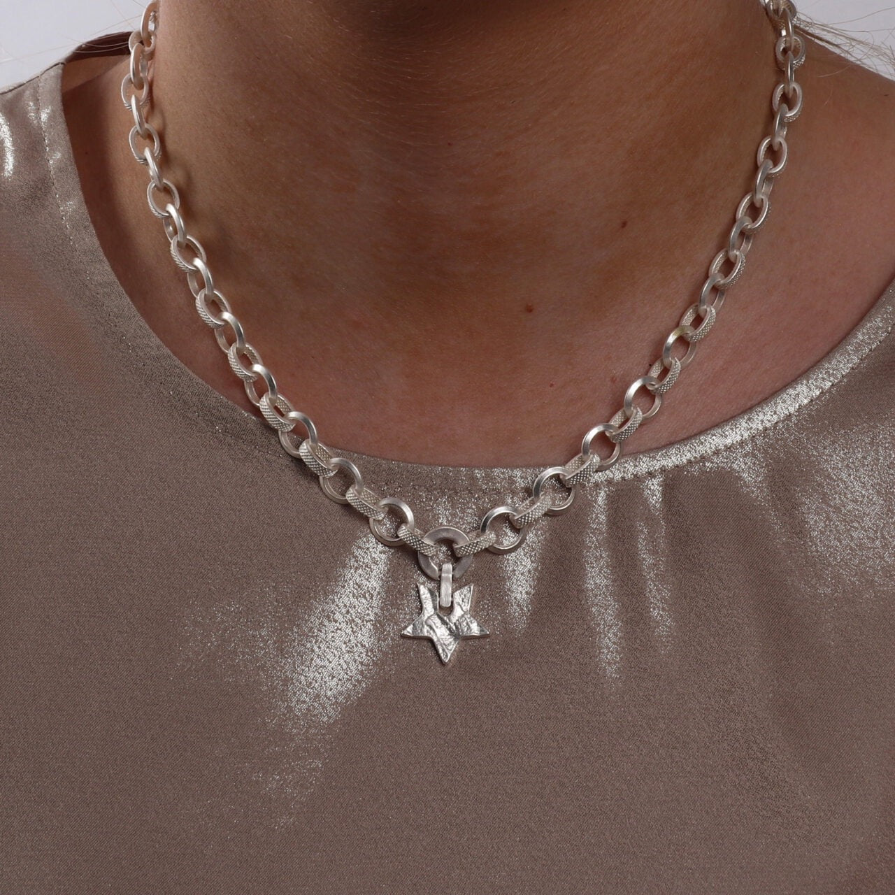 Zelly Silver Link T-Bar Necklace with Textured Heart Charm