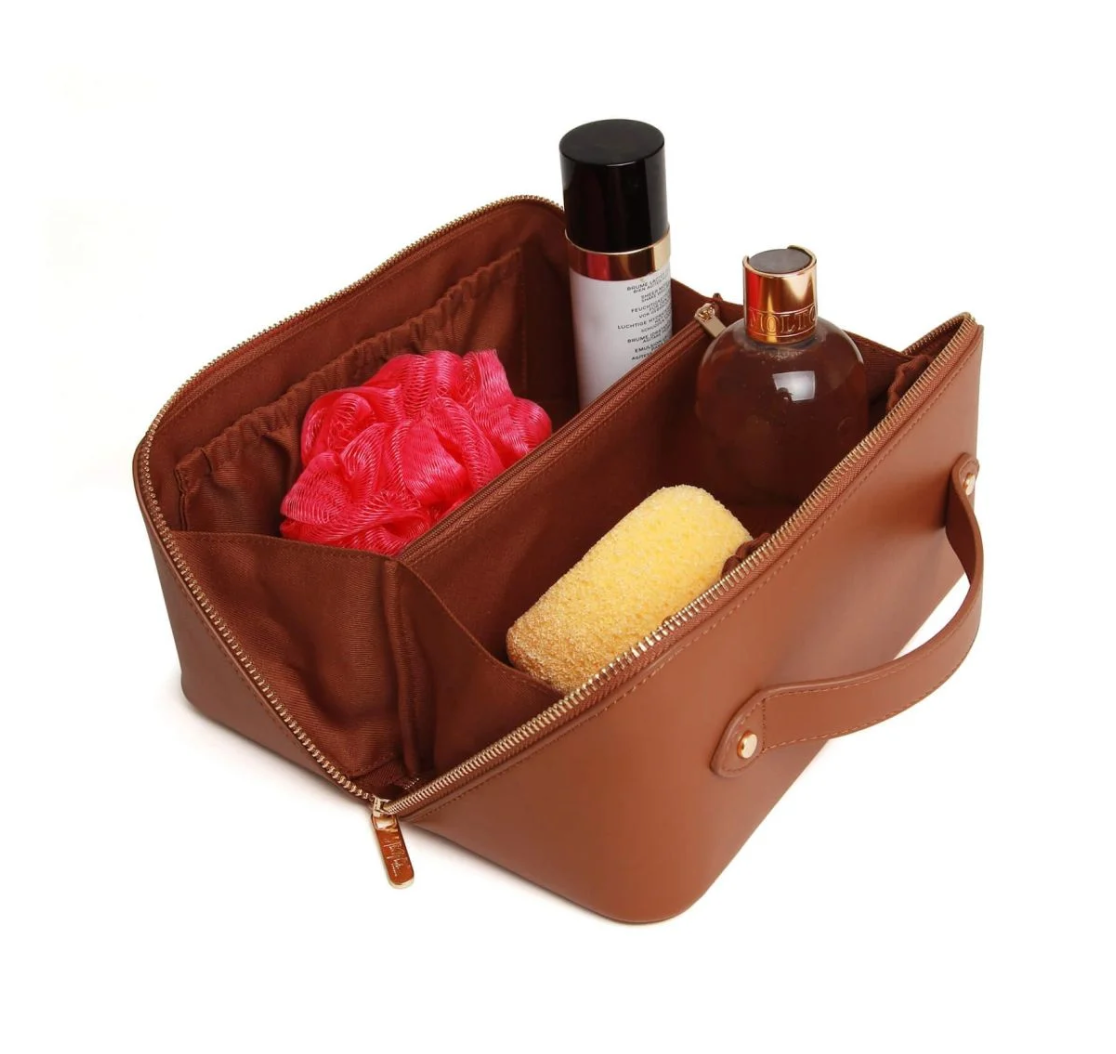 Alice Wheeler Medium Nappa Train Beauty Case - Tan