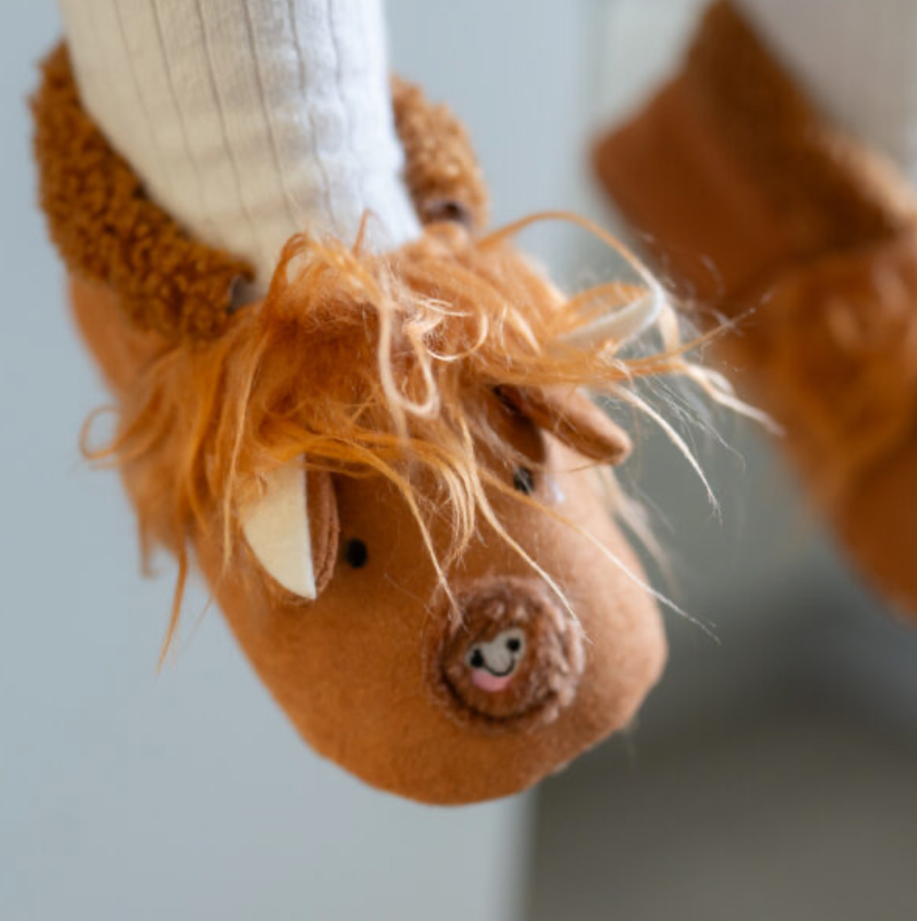Ziggle Highland Cow Slippers