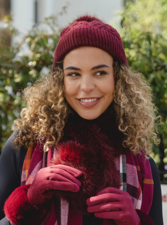 Park Lane - Oslo Knitted Bobble Hat - Cherry