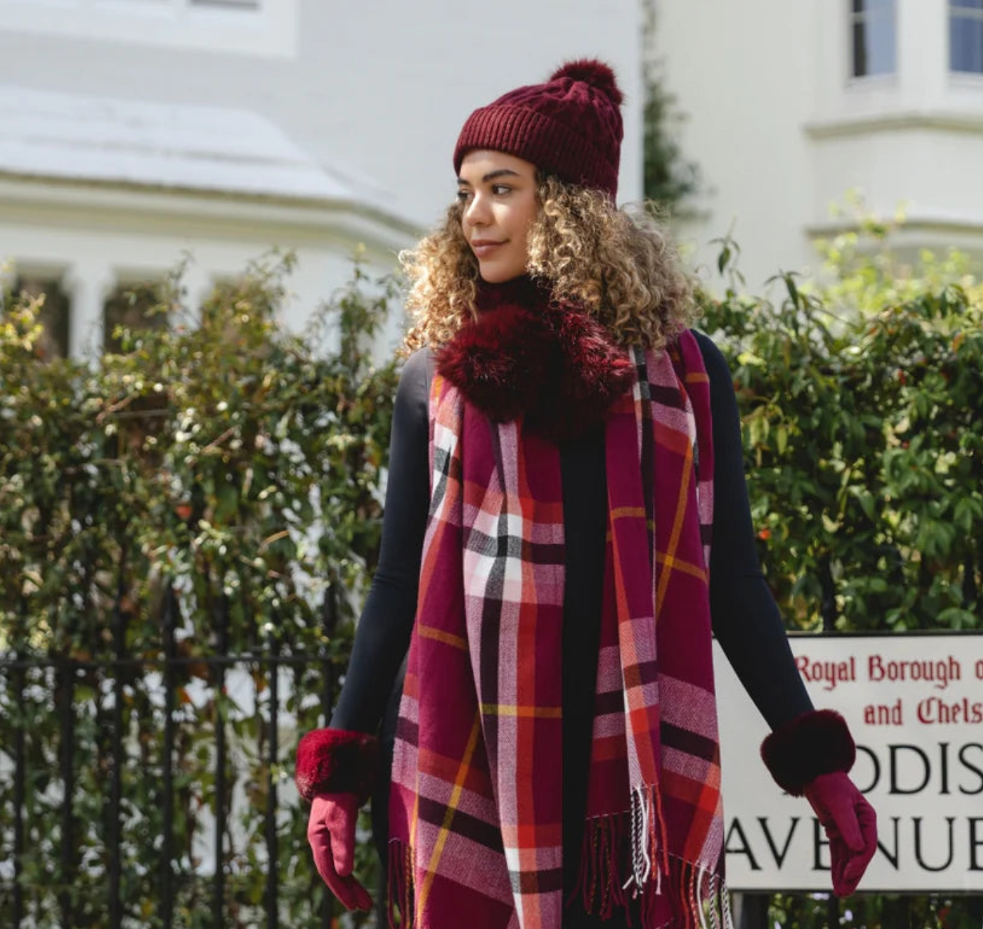 Park Lane - Oslo Knitted Bobble Hat - Cherry