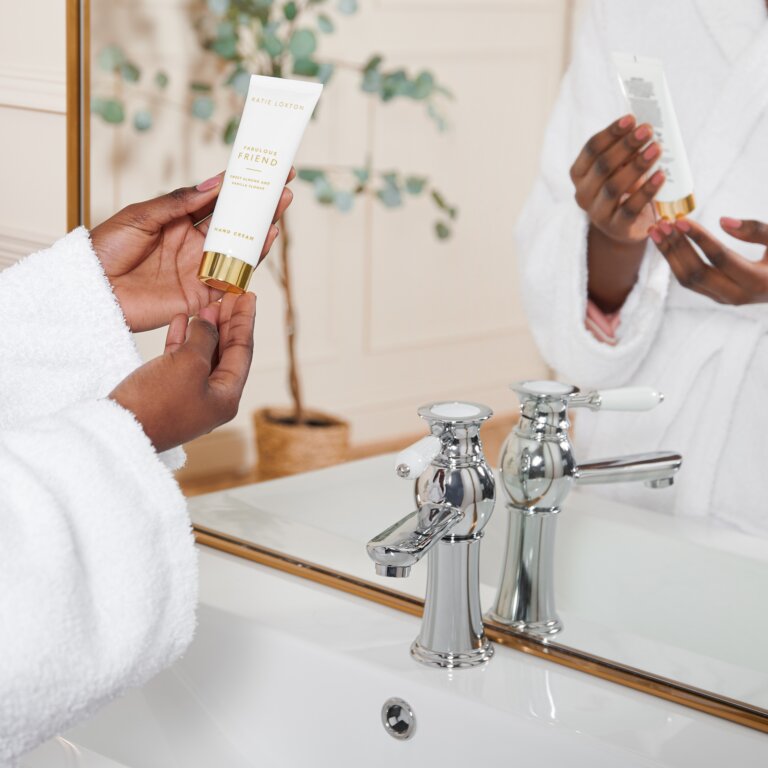 Katie Loxton Christmas Hand Cream - Merry Christmas Fabulous Friend - Sweet Almond & Vanilla Flower