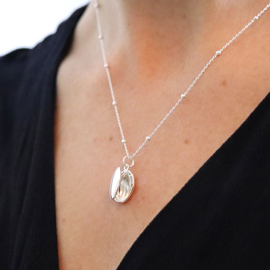 POM Silver Plated Simple Oval Locket Necklace