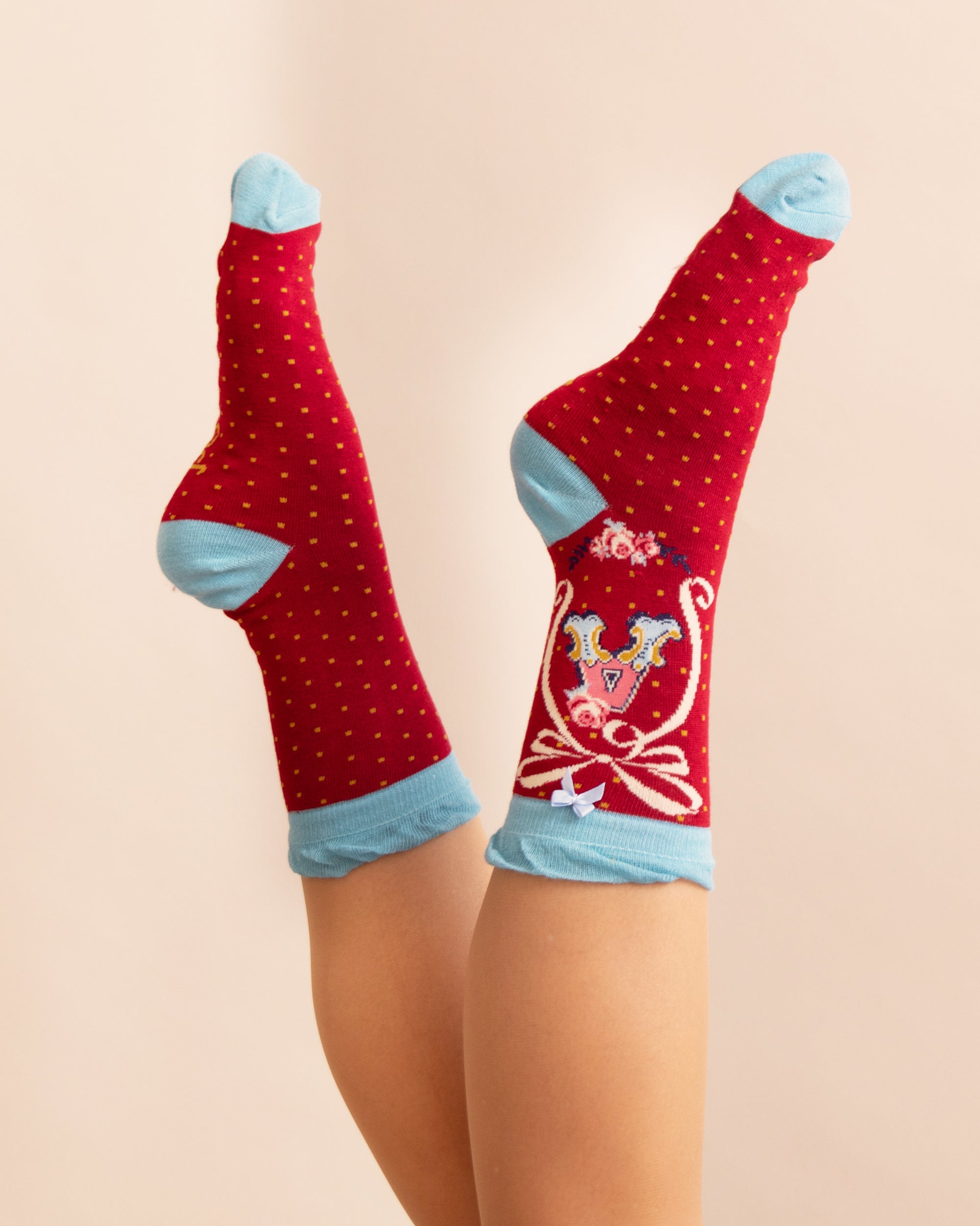Powder Alphabet Socks - Letter A