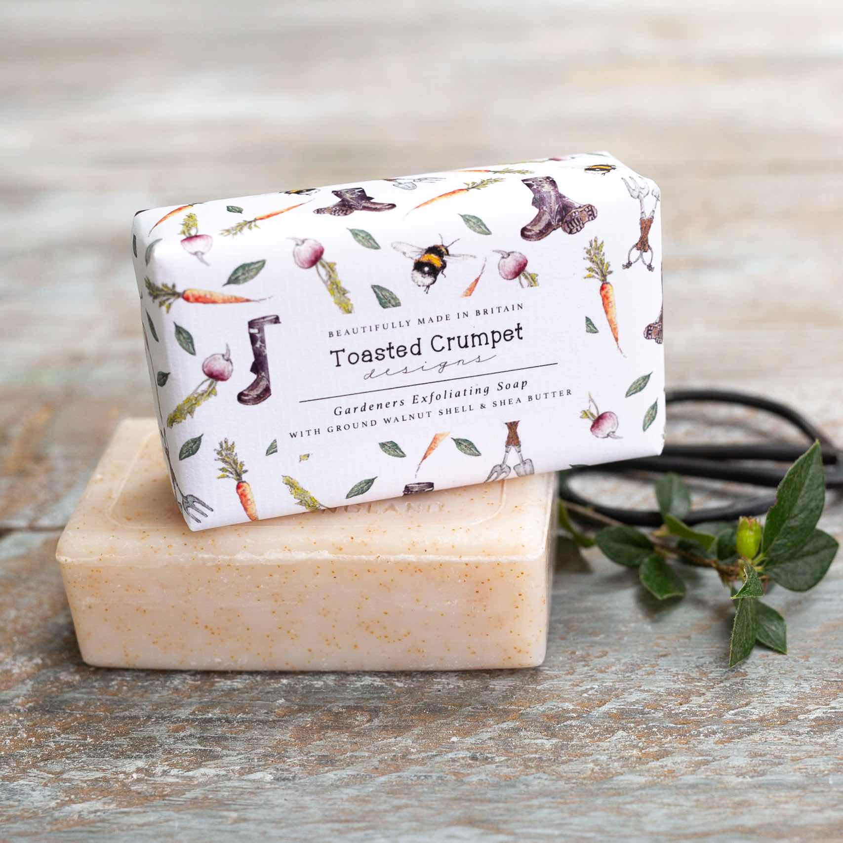 Toasted Crumpet - Gardeners Exfoilating 190g Soap Bar