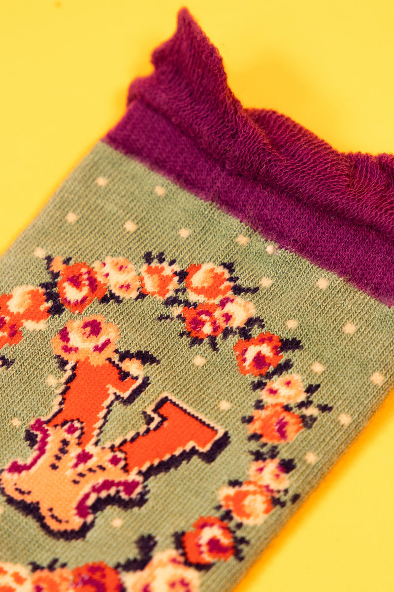Powder Alphabet Socks - Letter V