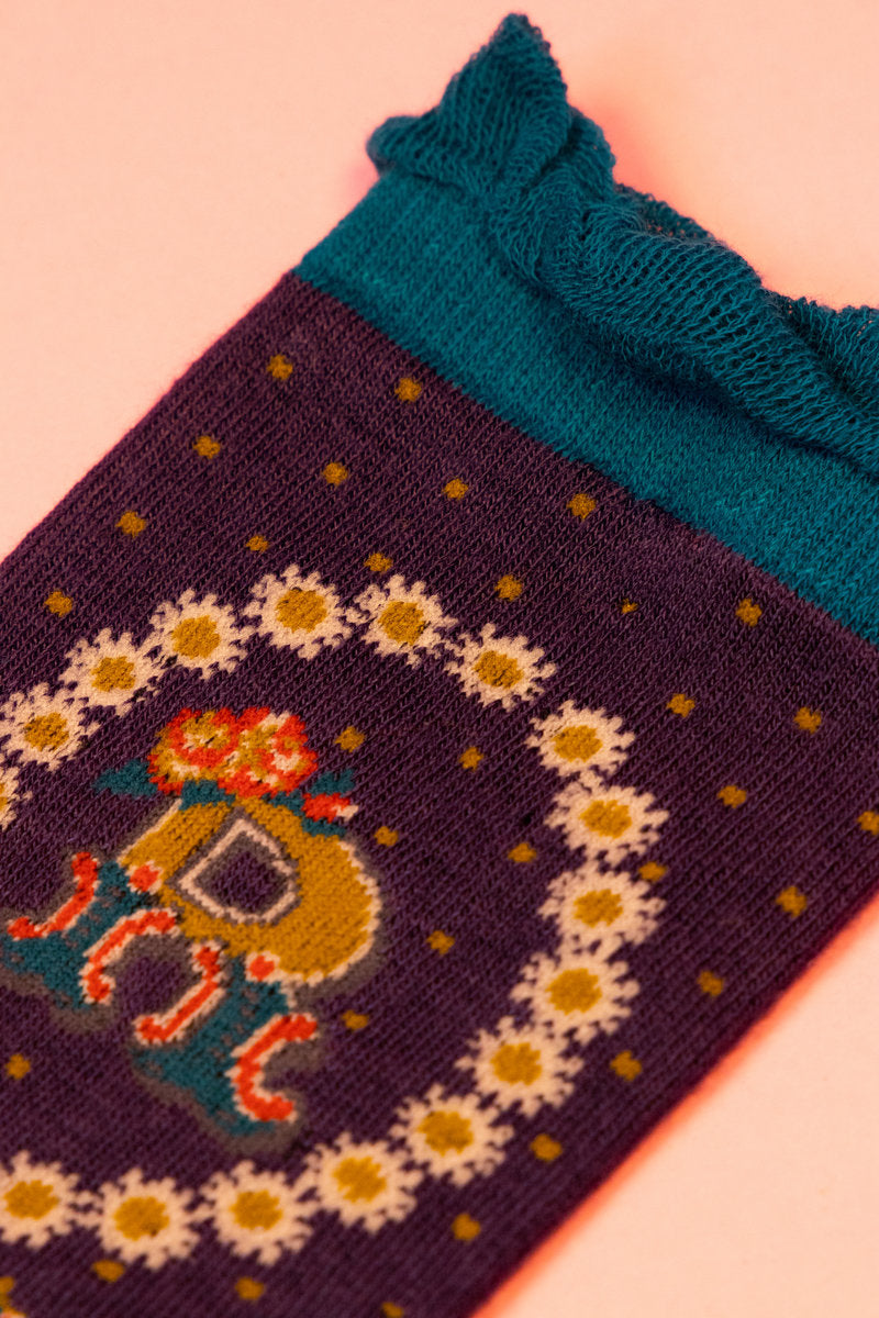 Powder Alphabet Socks - Letter R