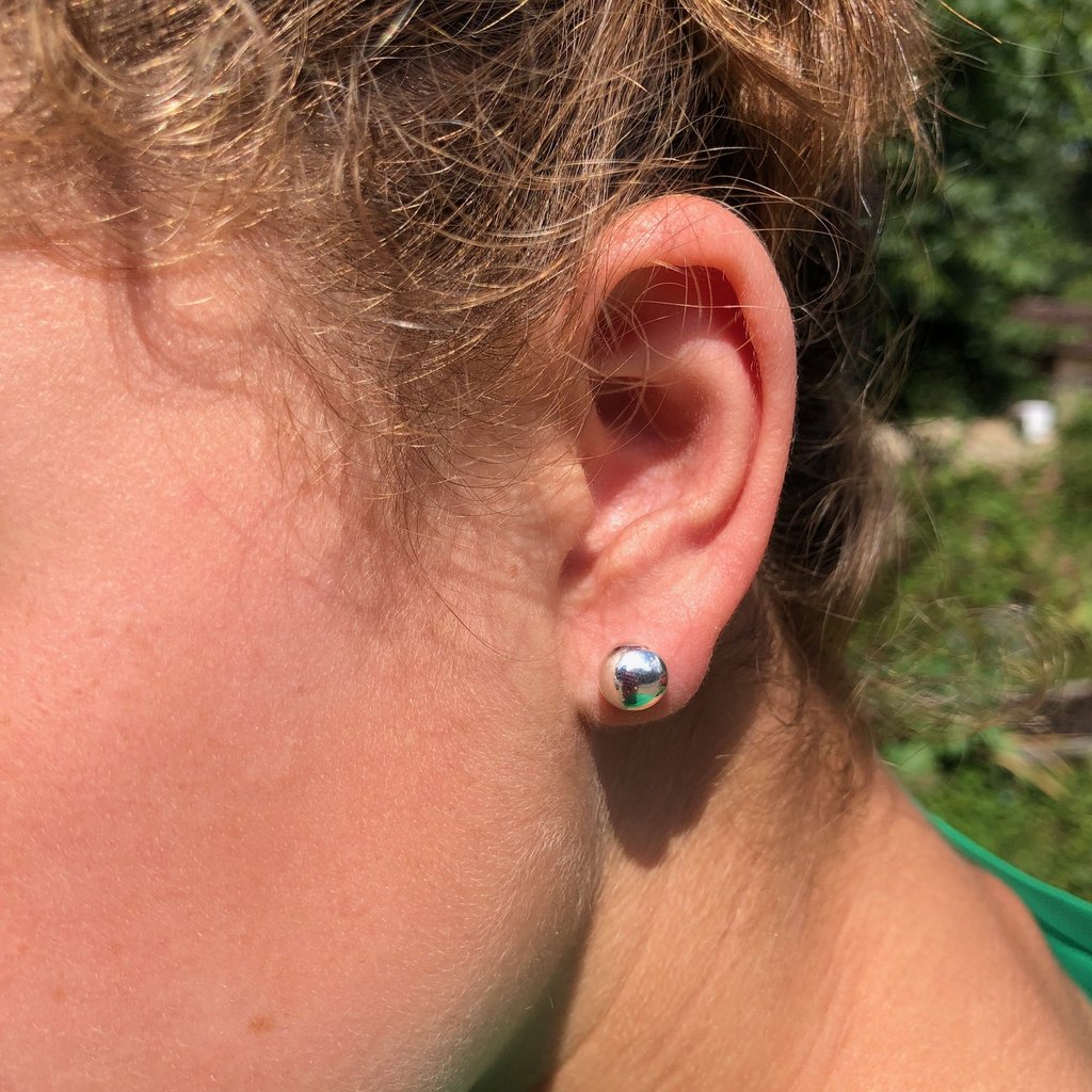 Reeves & Reeves Large High Shine Ball Stud Earrings - Silver