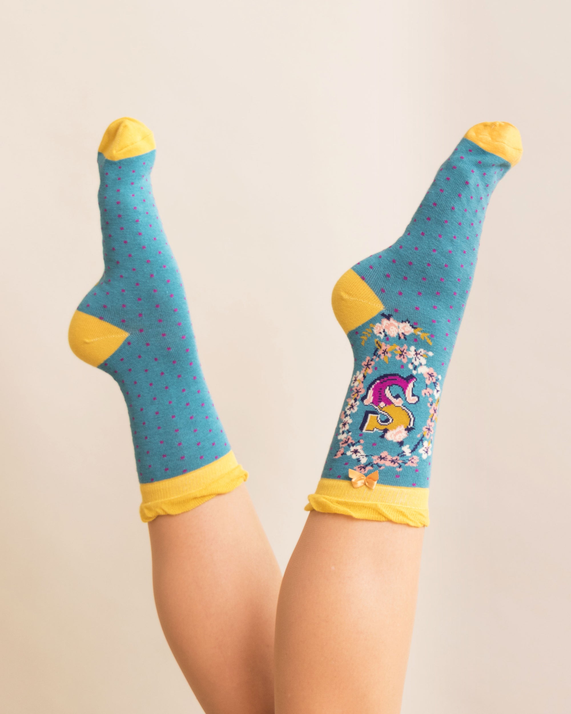 Powder Alphabet Socks - Letter S
