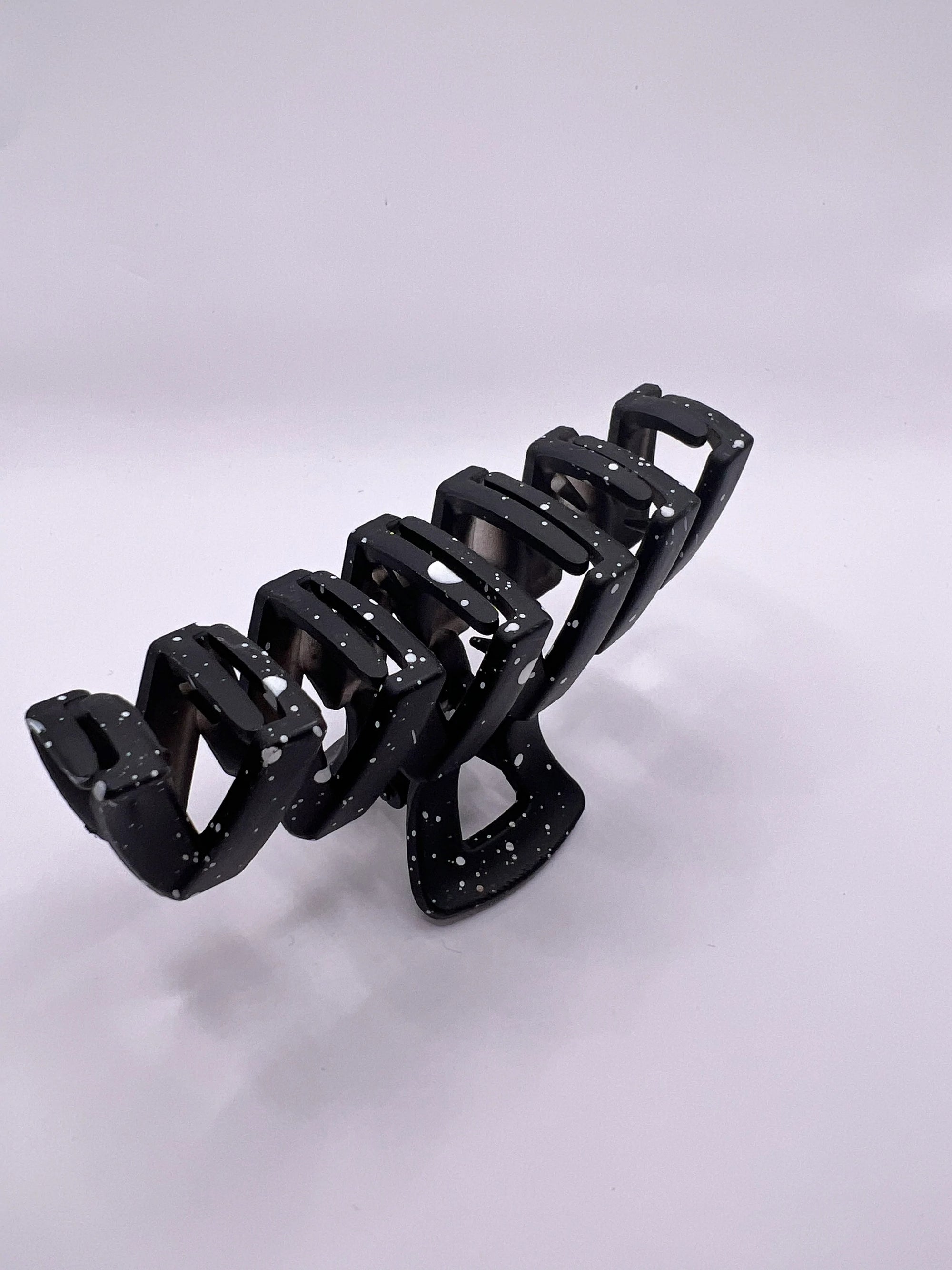 Black Splash Matt Medium Claw Clip