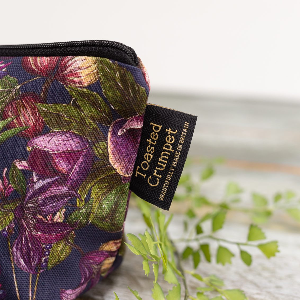Toasted Crumpet Mulberry Collection Noir Small Make Up Bag