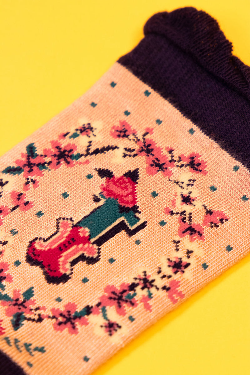 Powder Alphabet Socks - Letter I