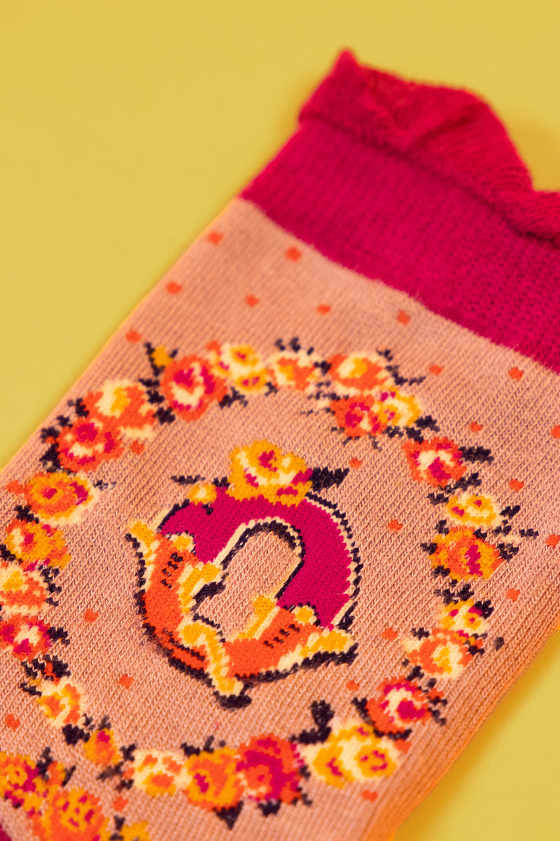 Powder Alphabet Socks - Letter Q