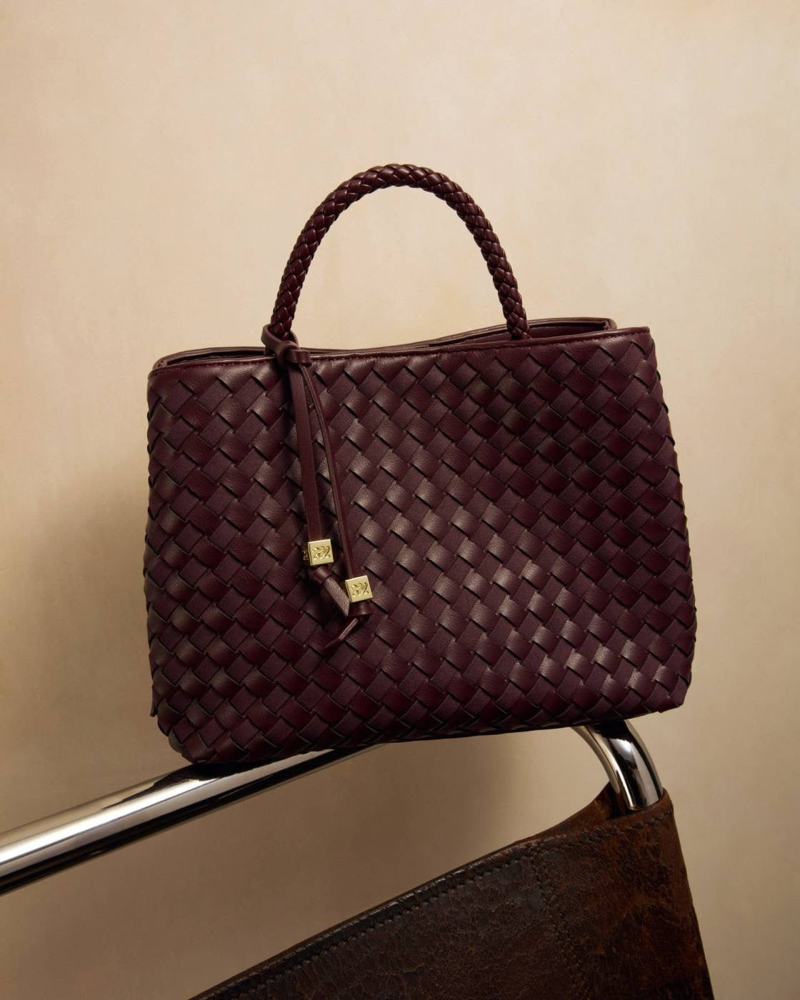 Katie Loxton - Nova - Woven Top Handle Grab Handbag - Cherry