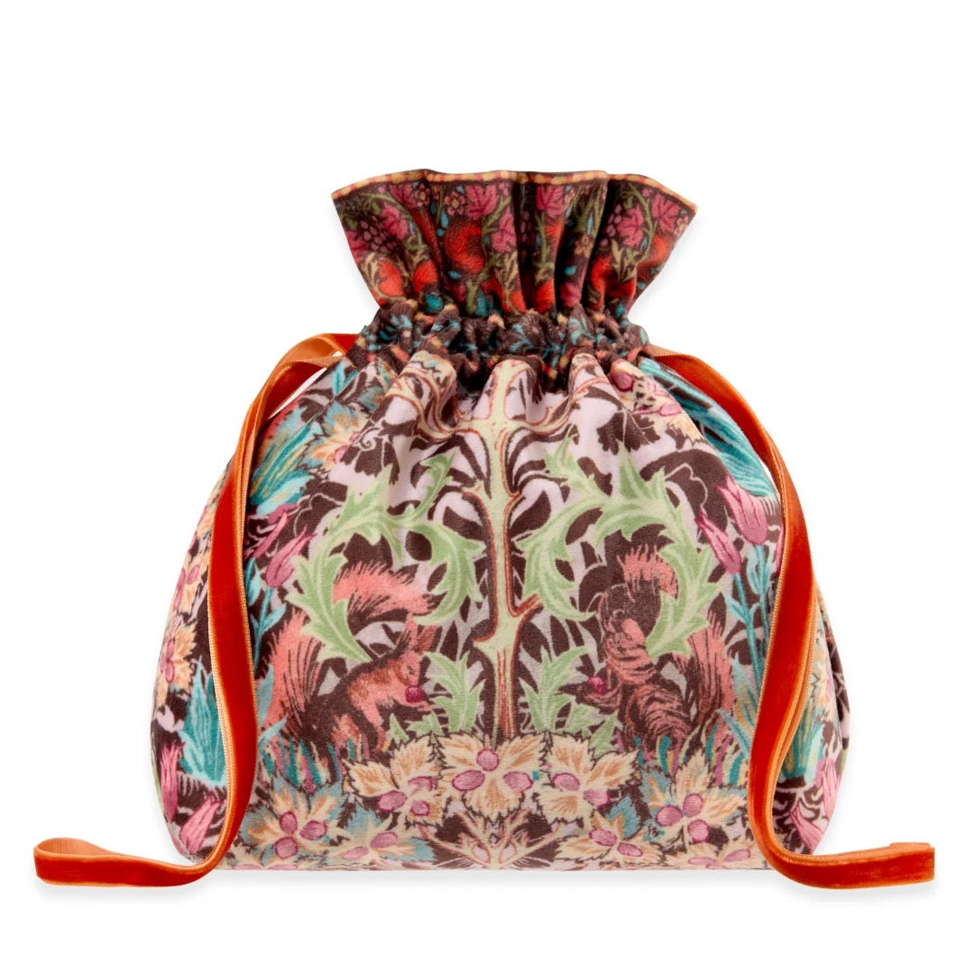 William Morris at Home - Oak &amp; Willow Velvet Drawstring Pouch Gift Set -(Hand Creams/Soap)